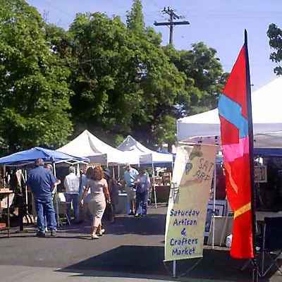 Saturday Artisans' & Crafters' Market in Grants Pass